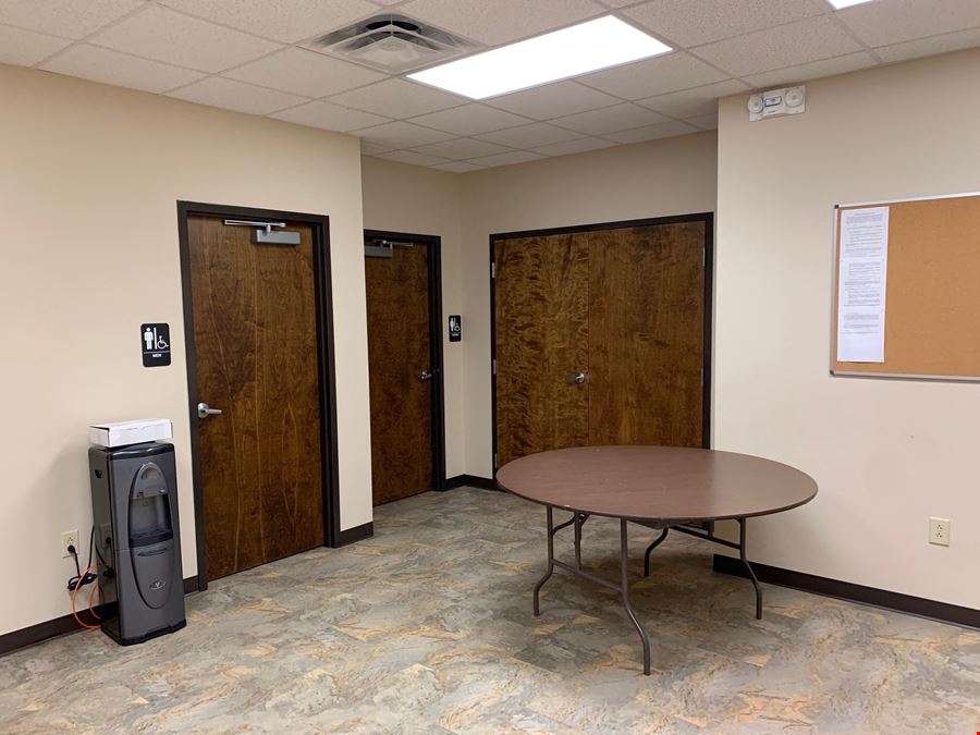 5,175 sq. ft. Office/Warehouse