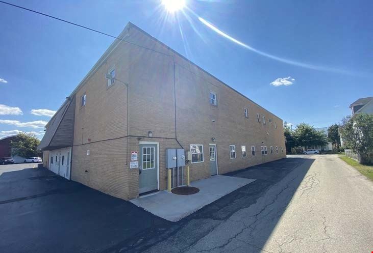 652 South Center Avenue