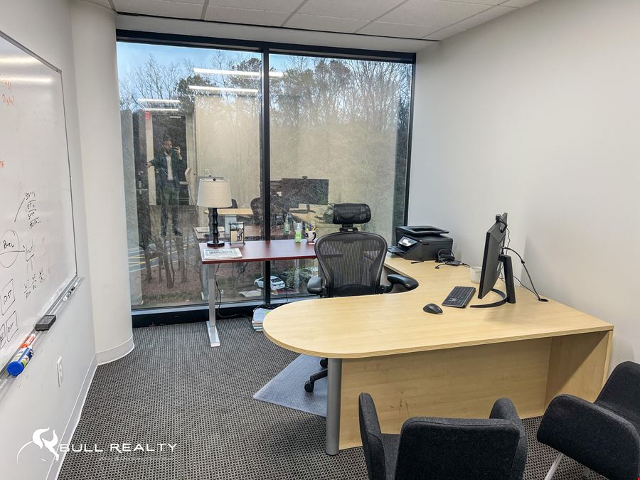 ±2,884 SF Office Space For Sublease