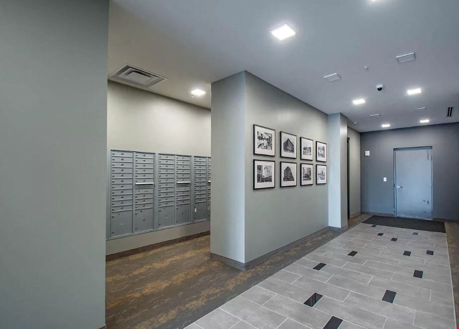 333 W Depot Ave