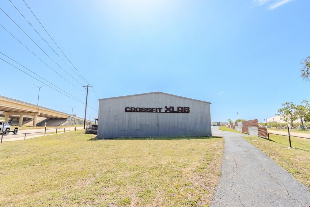 300 N Highway 35