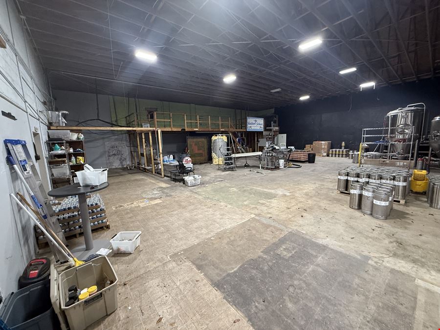 Industrial office/warehouse space