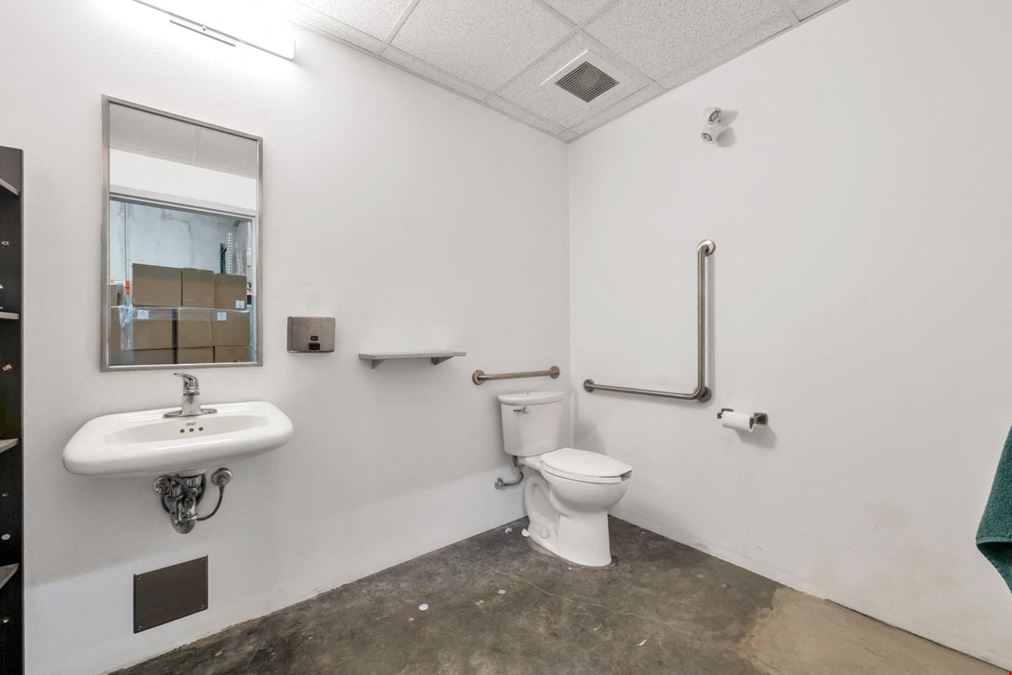 Unit 106 – 23288 Fraserwood Way