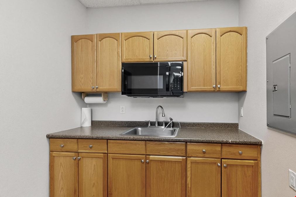 SMALL CLASS A OFFICE OFF PASEO AND GOLF COURSE