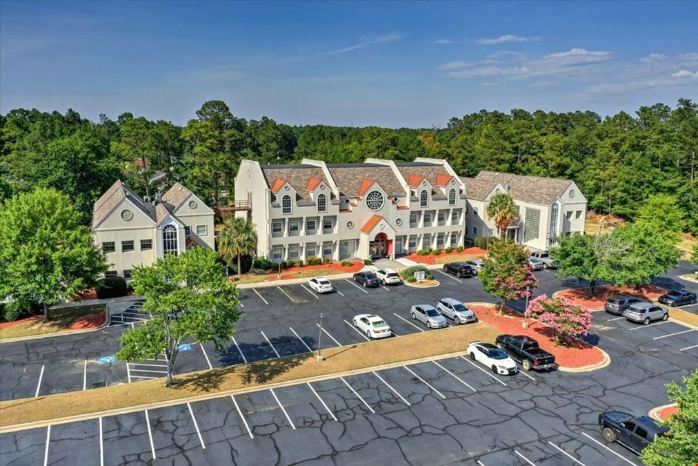 5000 Woodside Executive Ct