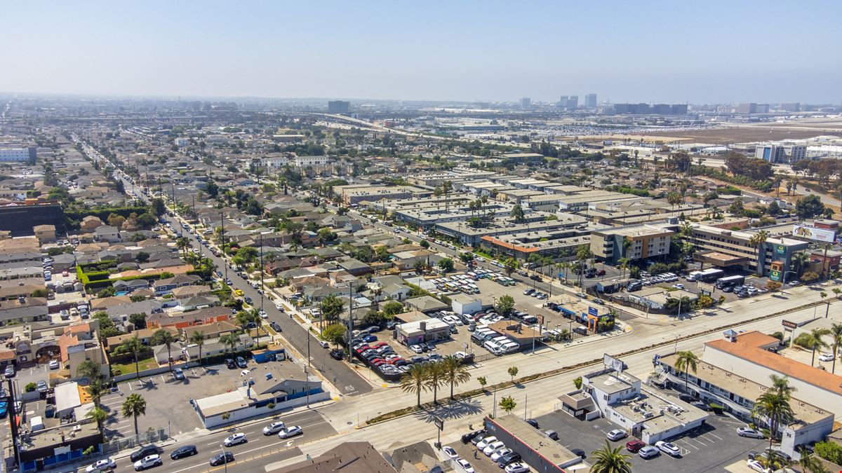 4840 W Century Blvd