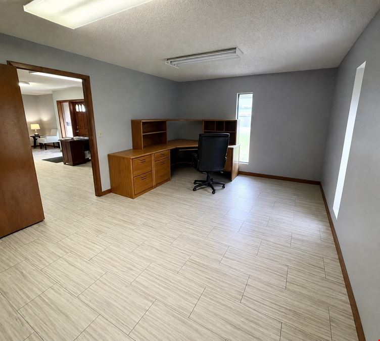 South Lakeland Professional Office Next to the Polk Parkway