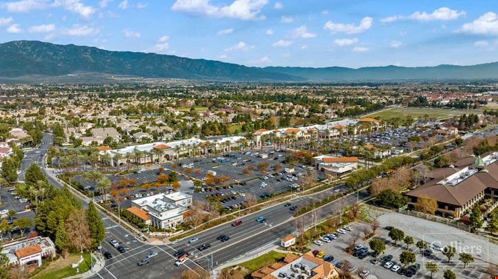 New reduced price! |Town Center Square | Exceptional Fully-Leased Retail Opportunity
