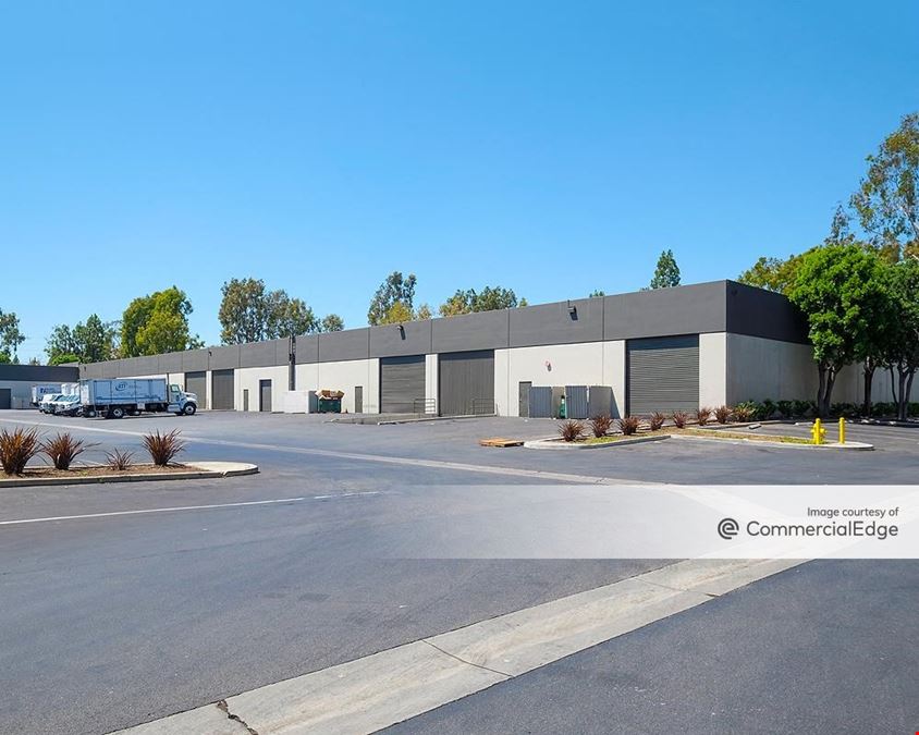 Carmenita Business Park - 15918 Carmenita Road