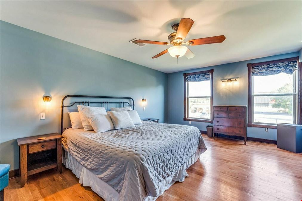 NEWTON AIRBNB, BOUTIQUE, & SALON