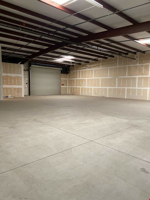 Move-In Ready Office/Warehouse in NW Fresno