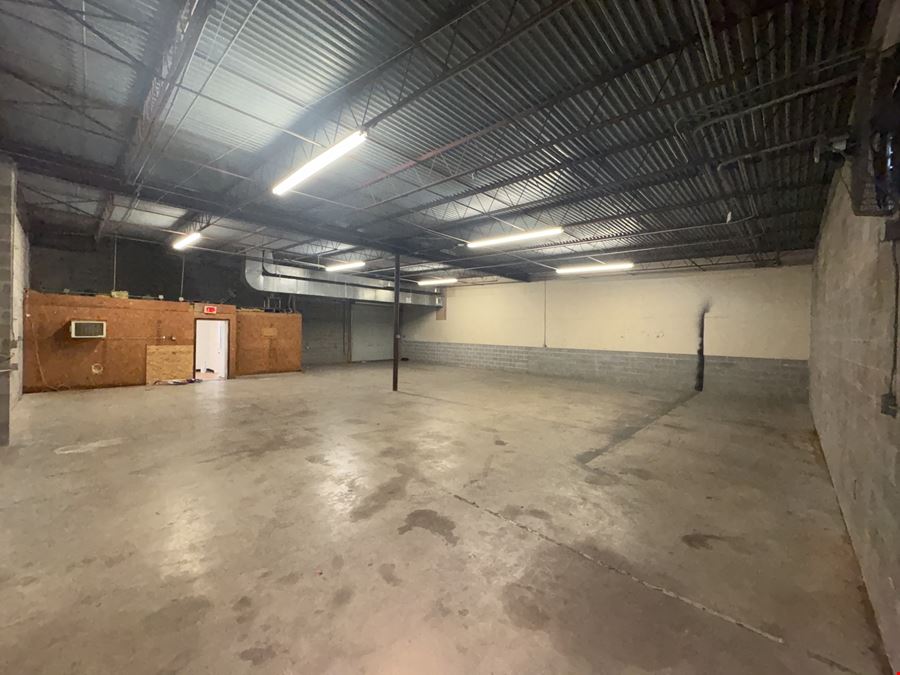 9361-9367 Winkler Dr