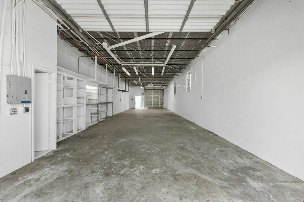 851 NE 30th Ct