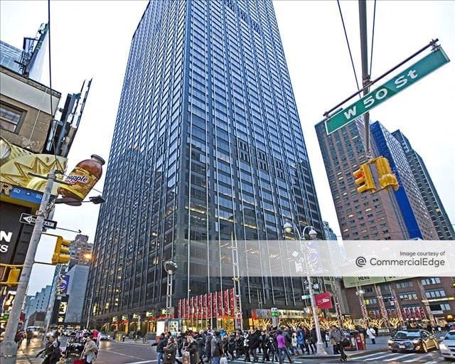 The Paramount Plaza Building