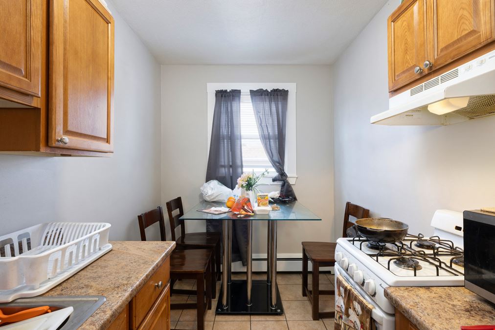 81A-83 Franklin Street