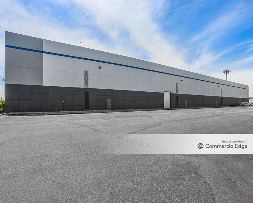 Denver Business Center - 5501 Peoria Street