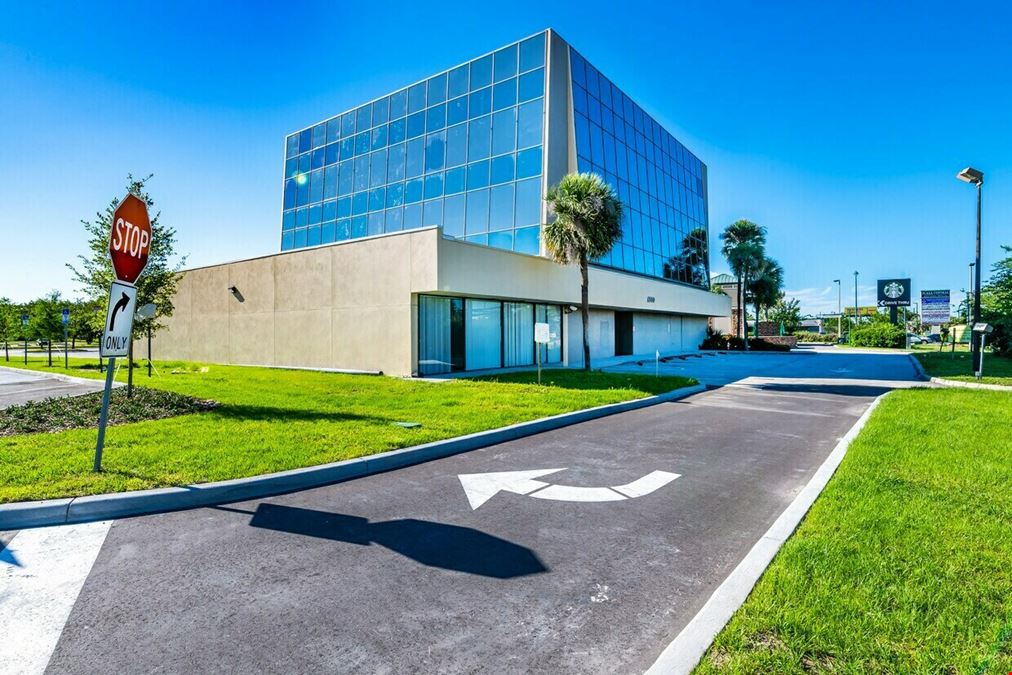 6900 BLDG