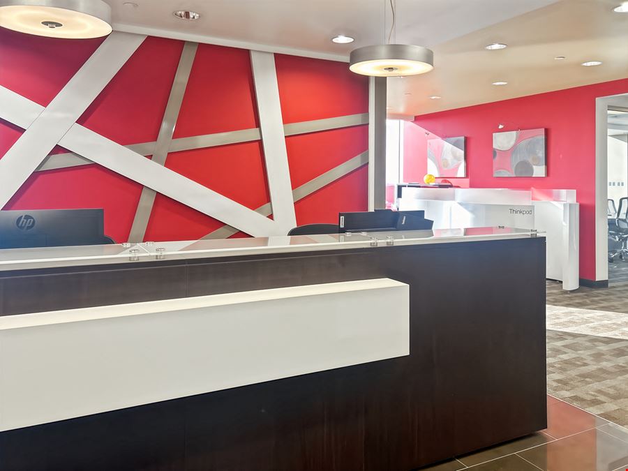Regus - Decatur - One West Court Square