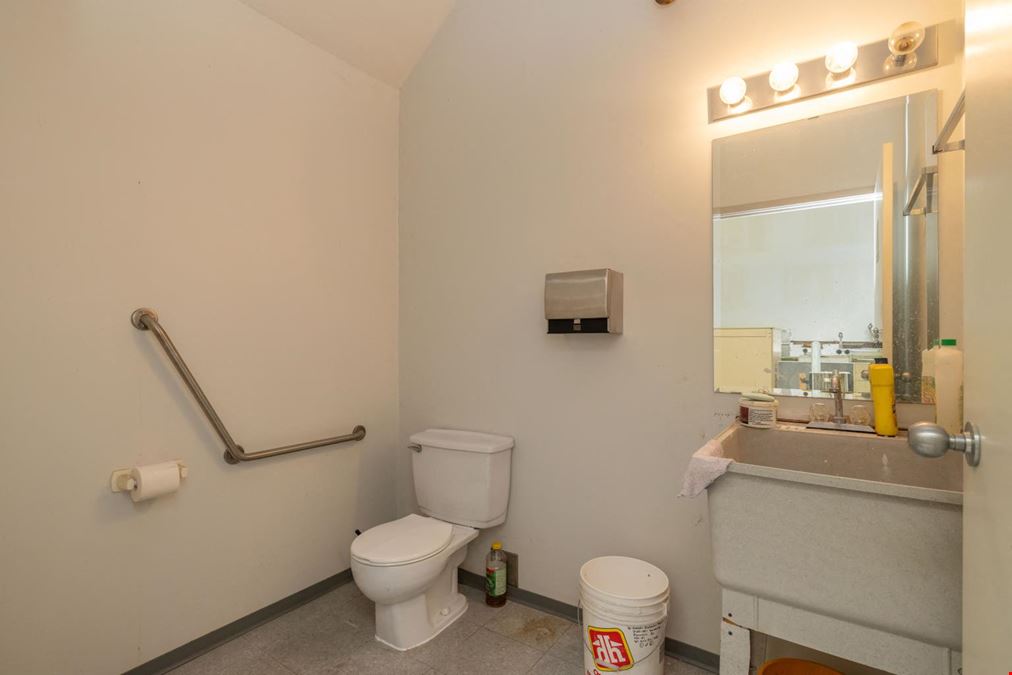 Unit 2150 - 1851 Savage Road