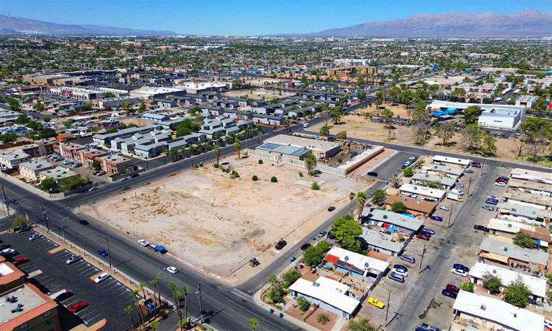 520 & 540  28th Street