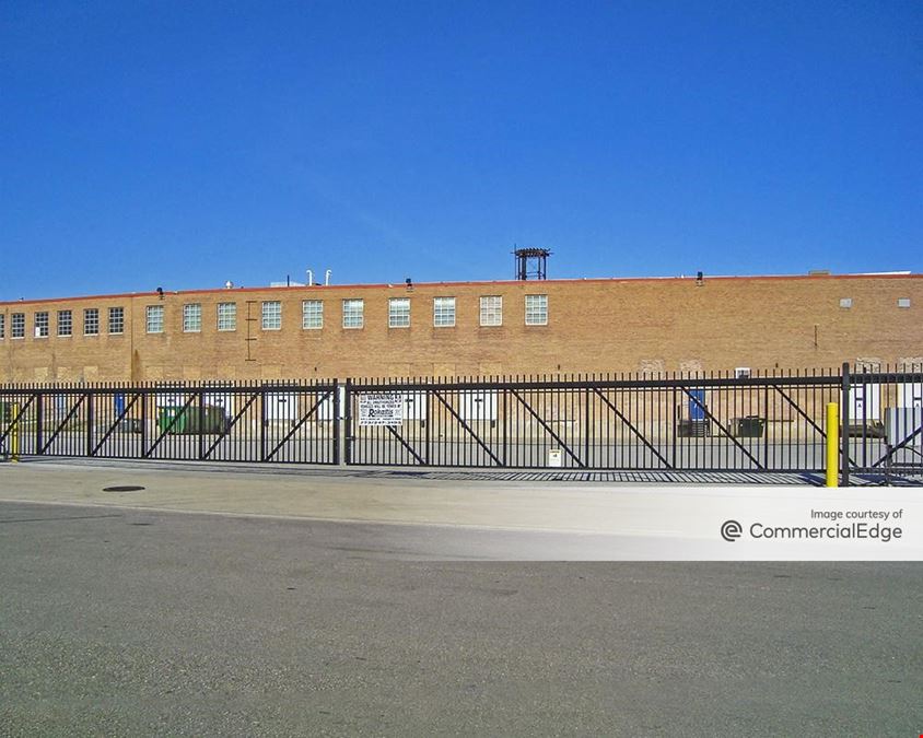 1200 West Cermak Road