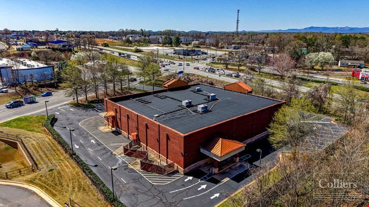 Opportunity to Lease Retail/Medical Building at Signalized Intersection