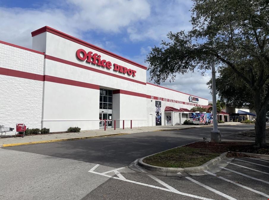 Waters Crossing Shopping Center