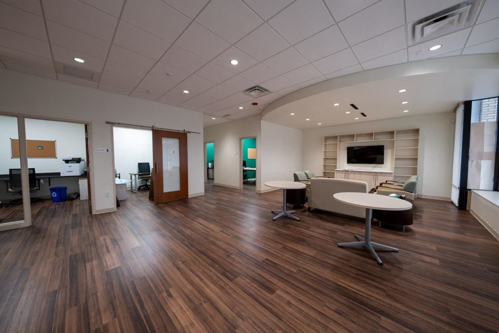240 Crafton Ingram Shopping Center Sublease