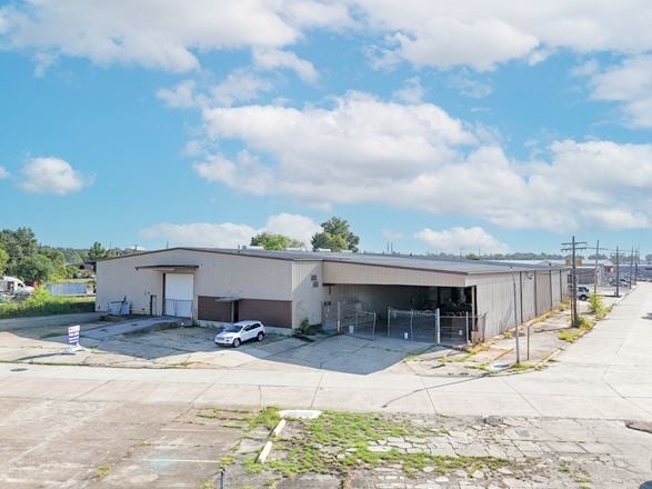 Preview of Industrial space for Rent at 7723 Commerce Ave