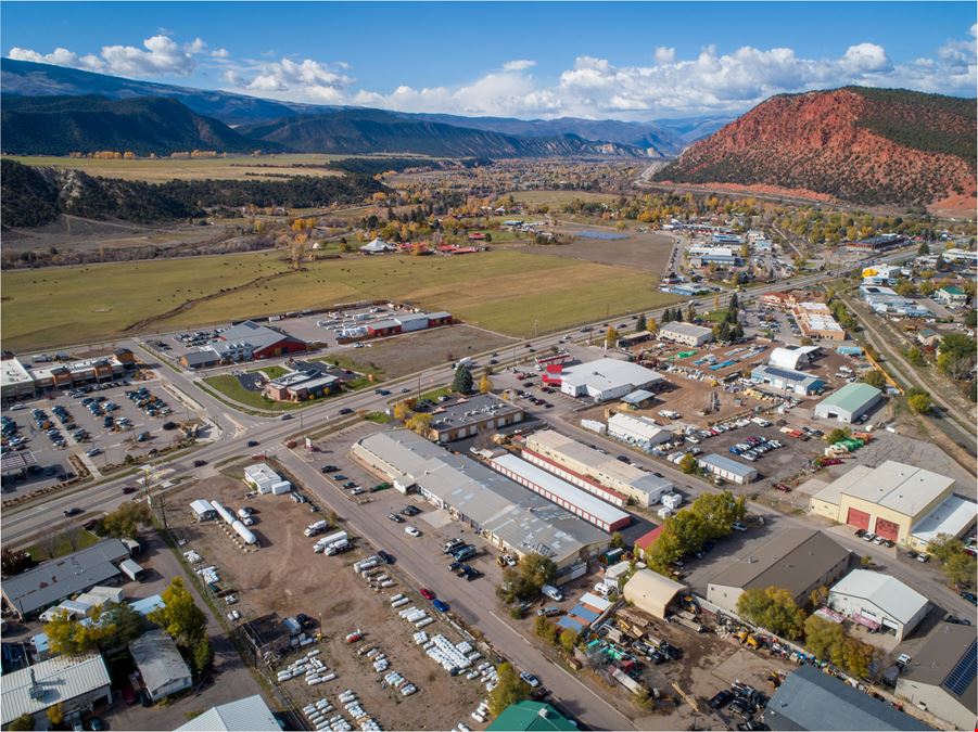 813-826 Colorado 133