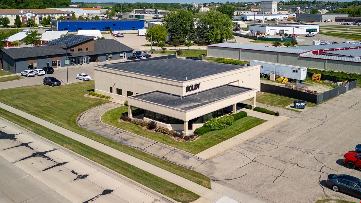 Flexible Commercial Space with Office & Warehouse