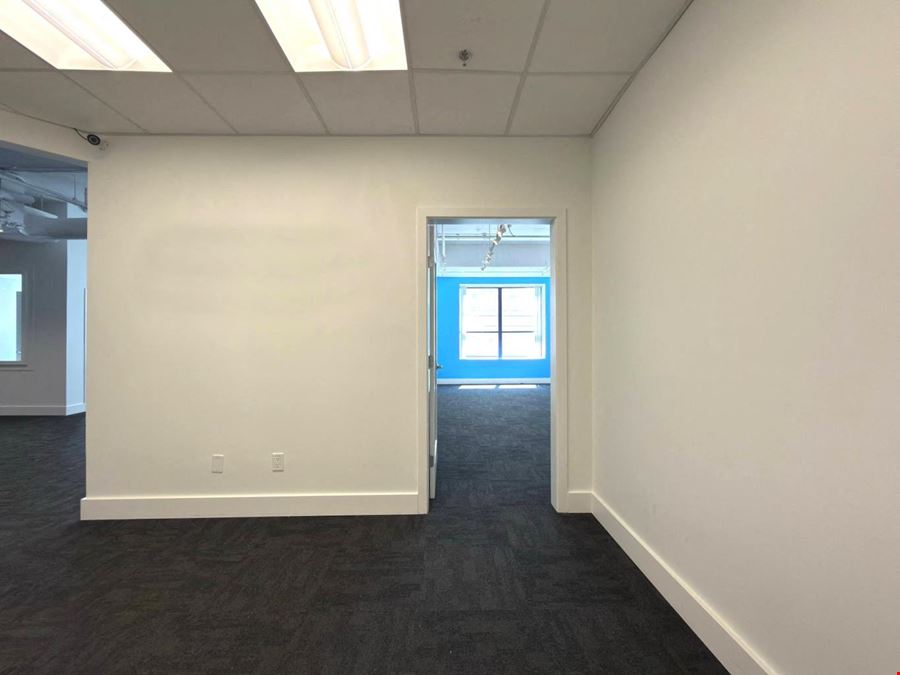 #202 - 128 W 6th Ave