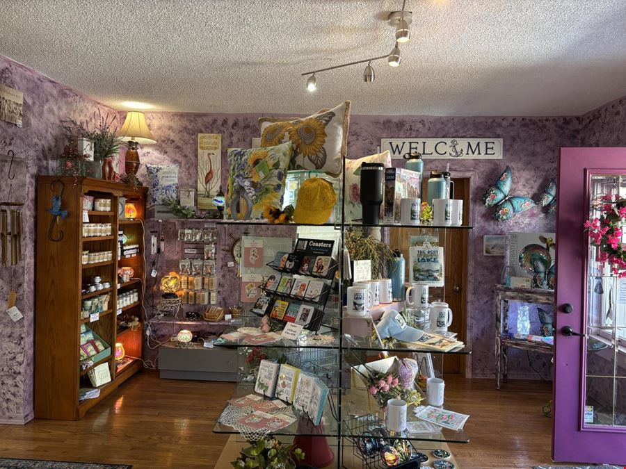 Candle Cottage – Turnkey Gift Shop & Business Opportunity