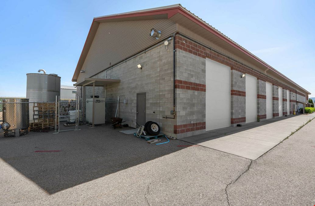 Absolute NNN-Leased, Flex/Industrial Building