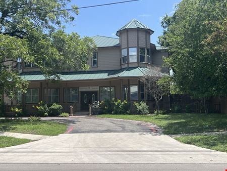 Preview of commercial space at 921 Lakeview Blvd