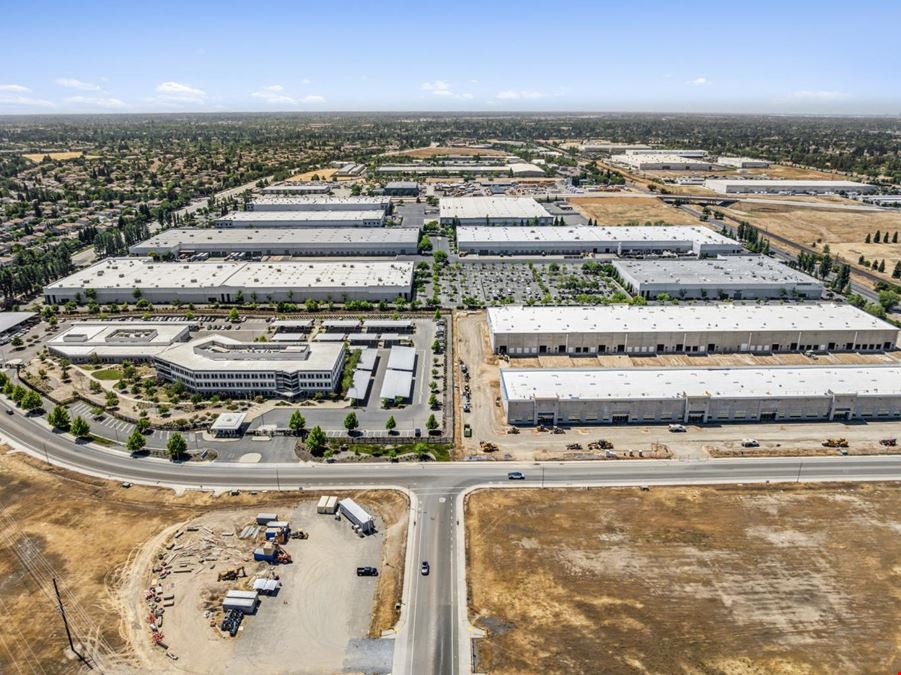 Sierra View Industrial Park Building 4