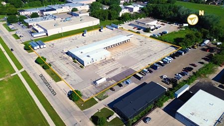 Preview of Industrial space for Rent at 1570 E Bolivar Ave