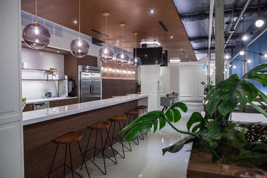 Workplace One - Bay Bloor