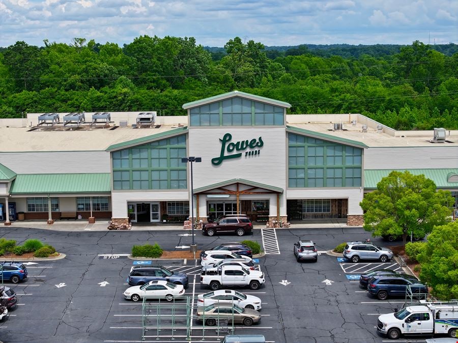 Kinderton Place Shopping Center