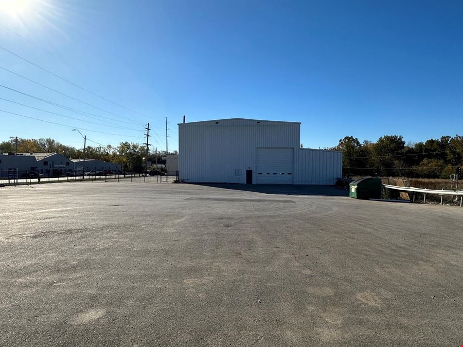 3490 Manchester Trafficway