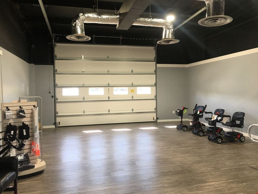 Highly Visible Retail Showroom/Warehouse on Rt 13