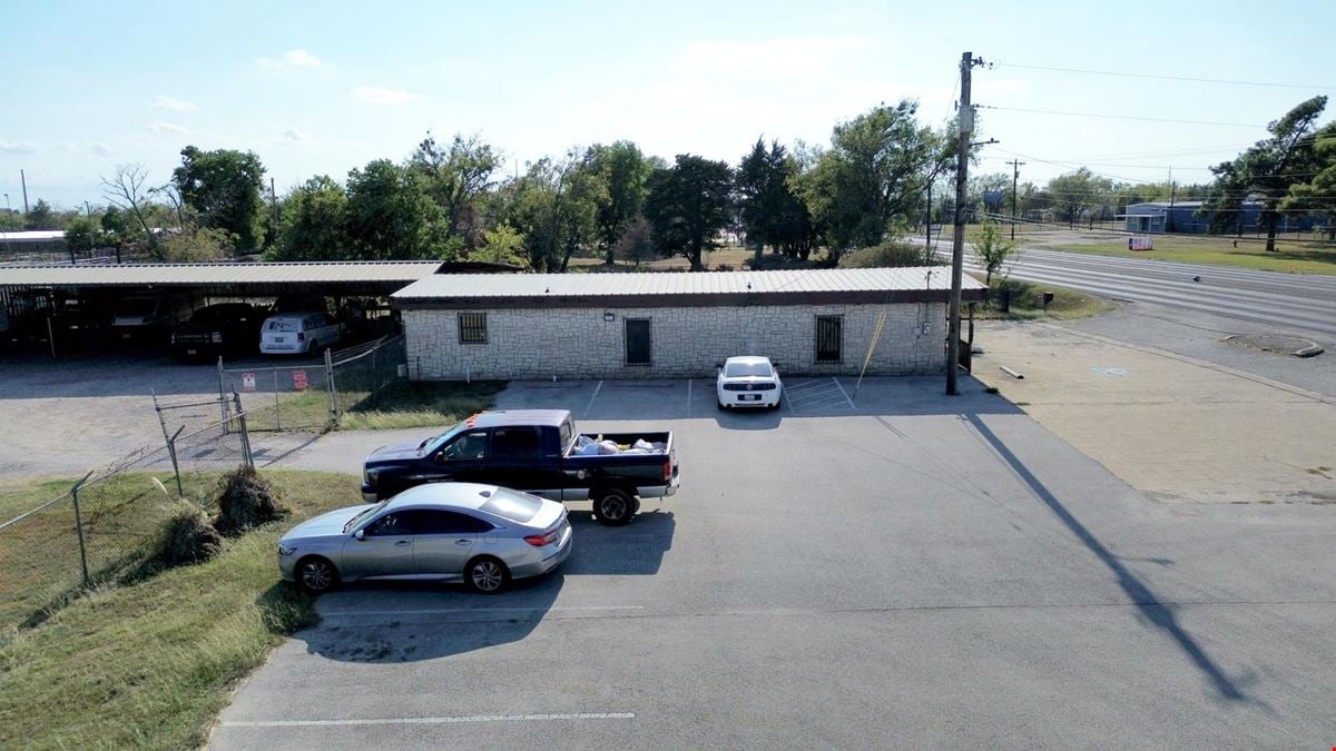 Industrial Building on Highway 21