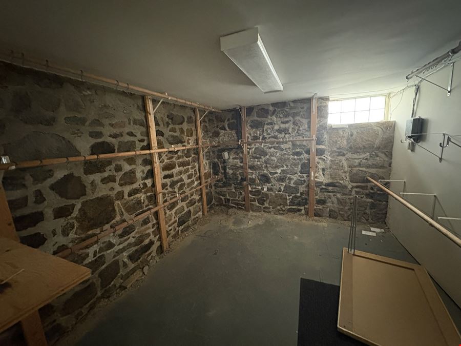 For Sale: Mixed-Use Retail/Office + 4 Apartments