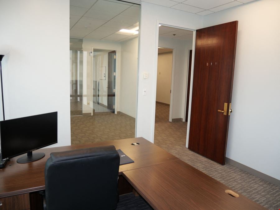 Bank of America Plaza - Sublease