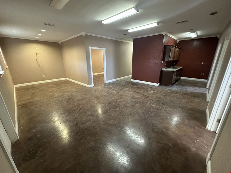 Office/Shop on 4.13 Acres with 15 Trailer Hookups