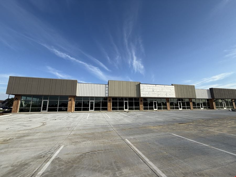 Woodlands Retail- Ready for Tenant Finishes
