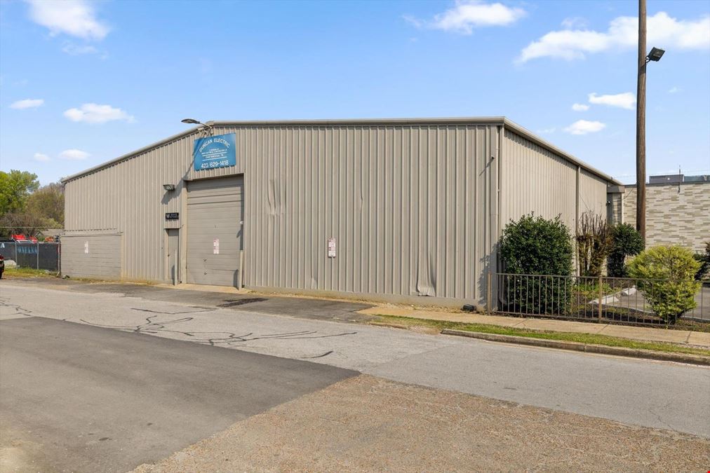 11,450 SF Industrial Flex + 4,700 SF Secured Shop