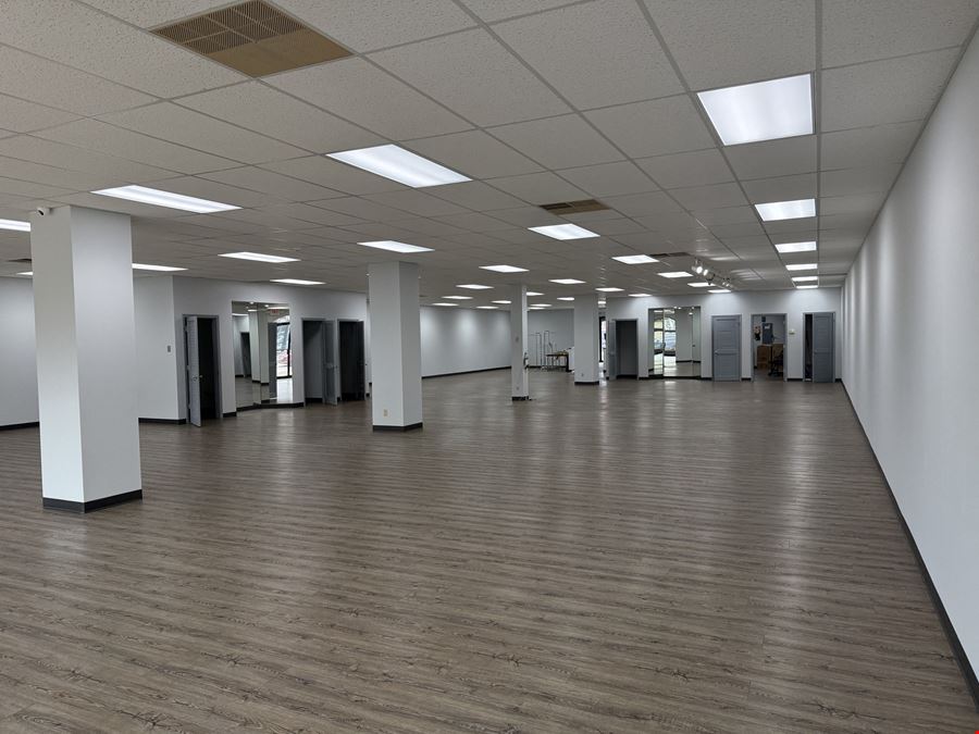 Historic 10,094 SF W Franklin St. Property
