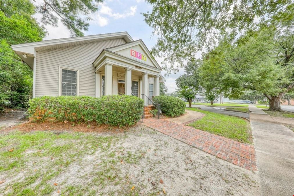 Incredible commercial office building with additional development potential, a brief walk from all downtown Thomasville