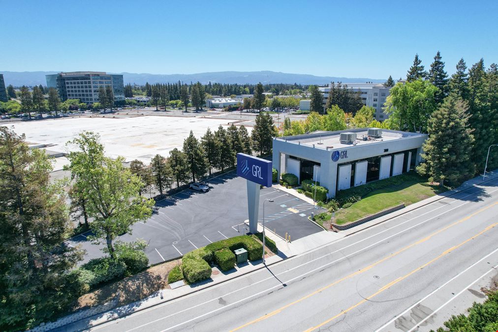 3000 Lakeside Drive